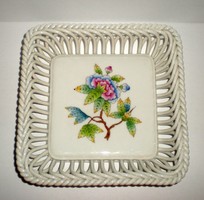 Openwork bowl with Victorian pattern from Herend