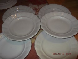 Zsolnay 4  lapos tányér 