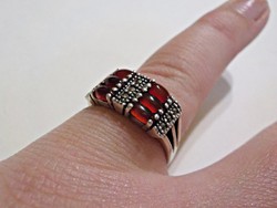 Piros achát és markazit köves ezüst gyűrű