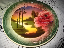 Körmöcbányai  kerámia  fali tányér  ,ritkán látható  virág  motívummal