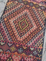 Kézi szövésű török kilim gyapjú szőnyeg eladó 107cmx60cm