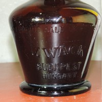 "Zwack Budapest Hungary" barna likőrösüveg