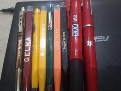 Régi tollak és ceruzák