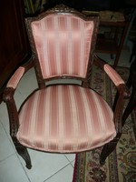Eladó egy gyönyörű, kézzel faragott antik karosszék / fotel az 1800-as évekből