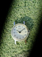 Jelen aukción kínálok eladásra . ANTIK NŐI KARÓRA zairja