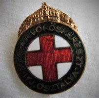 Horthy Vöröskeresztes jelvény