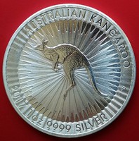 Ag 9999, 2017 Ausztrália Kangaroo (Kenguru) egy uncia (31,1 g) ezüst 1 dollár érme (színezüst)