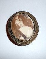 Antik fotóval díszített trébelt szelence dobozka