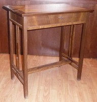 Felújított Szecessziós Asztal 1900'