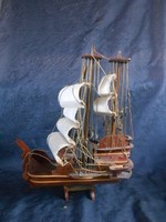 Híres hajók.17.századi hajó makettje fából.Vitorla vászon.Hajó.