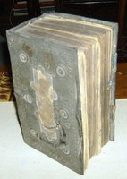 Csatos fémkötésű szlovák nyelvű egyházi könyv (1877)