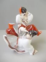 Extrém ritka orosz porcelán figura mulató kozákok