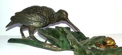 Vintage Bécsi bronz kisplasztika Szalonka a levélen csigára vadászva!