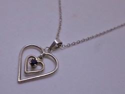 Szép kis kék zafír köves szív ezüstnyaklánc