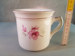 Rózsaszín virágmintás Hollóházi porcelán bögre