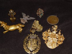 Antik csomag , bronz tárgyak