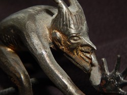 antik orosz vas szobor ördög