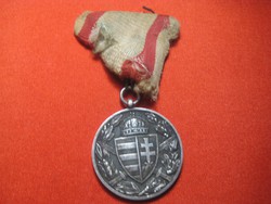 Magyar Háborús Emlékérem 1914-1918  Kisfaludi Stróbl . terve  ezüstözött bronz