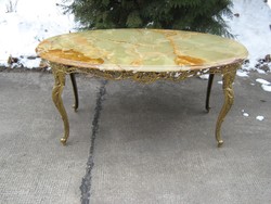Chippendale ovális márvány asztal aranyozott díszítéssel!