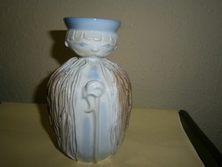 Aquincum  figura (RITKA)- porcelán vitrin dísz