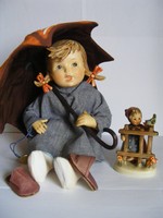 Hummel porcelain doll sitting girl with umbrella 20cm high