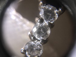Gyémánt és Zafír fehárarany 14k-os gyűrű 17mm átmérő