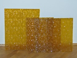 Sárga katedrál üveg 4db konyhaszekrényből