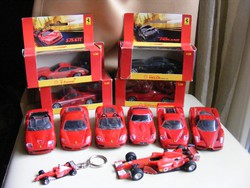11 db Ferrari autó gyűjtemény + 1 db Ferrari kulcstartó