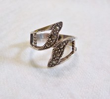 Markazit kövekkel díszített ezüst gyűrű