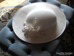Menyasszonyi kalap