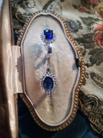 Ezüst margaréta fülbevaló fazettált kék kővel ag925