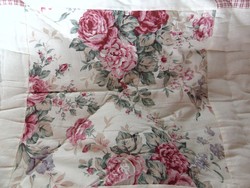 Álomszép rózsás  patchwork ágytakaró 