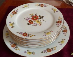 Porcelain cake set with a striking pattern, in perfect condition