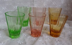 Színes üvegpoharak - uránzöld, rózsaszín, sárga
