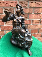 Tóth Vali-bronz szobor