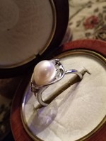 Ezüst kála gyűrű valódi gyönggyel, nyitott sínnel ag925
