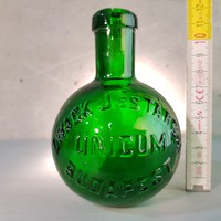 "Zwack J. és Társai Unicum Budapest" világoszöld kis likőrösüveg