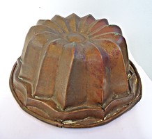 Antique copper alloy splicing shape
