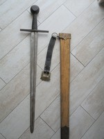Eladó  kard a XIII. századból