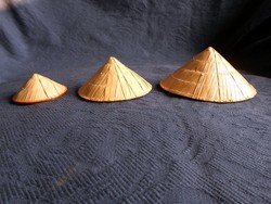 Eredeti vietnámi miniatűr bambusz kalapok, 3 db együtt
