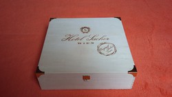 Fa doboz: Hotel Sacher - Bécs - torta doboz