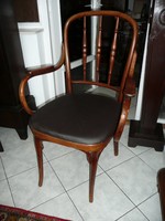Nagyon ritka, karfás, jelzett eredeti Thonet szék eladó barna bőr kárpittal
