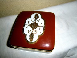  Bakos Éva Herendi domború kézi festett doboz  