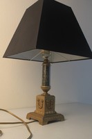 Klasszicista asztali lámpa ernyővel