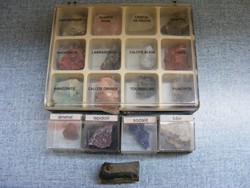 17 db-os ásvány gyűjtemény