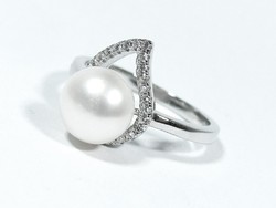 Ezüst gyöngyös gyűrű(Kecs-Ag69501)