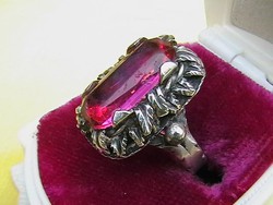 Antik ezüst gyűrűm rózsaszínű ékkővel