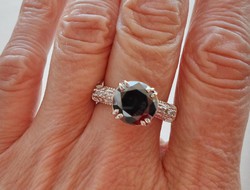 Különleges fekete Moissanite és fehér valódi gyémántos ezüstgyűrű 