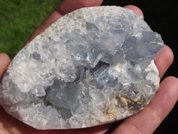 Cölesztin geóda, ásvány