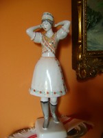 Ravenclaw porcelain queen figure (1)